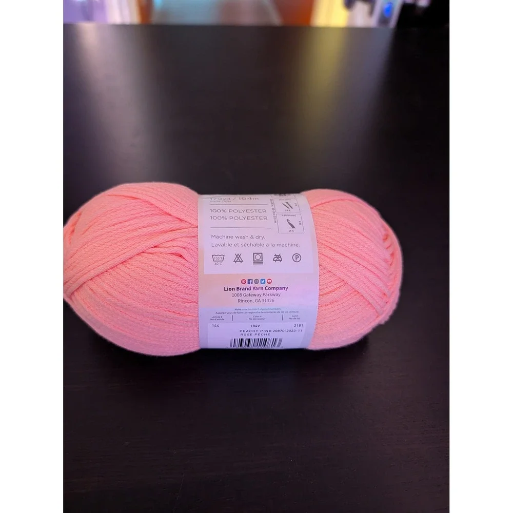 Lion Brand Lets Get Cozy Lazy Days Yarn Peachy Pink 20870-2023-11 Polyester - Picture 2 of 2